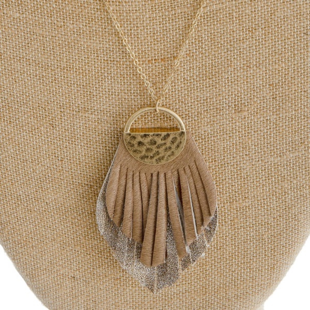 Brown leather Necklace